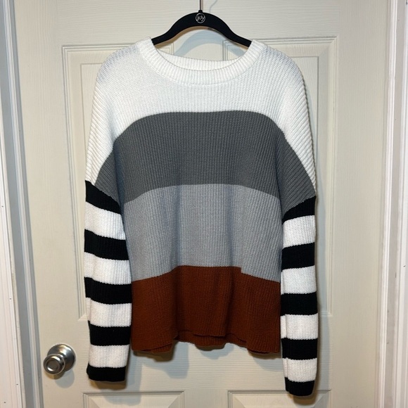 Woman’s Color Block Sweater Long Sleeve Crewneck Striped Size Large - Picture 8 of 9